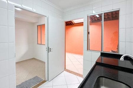 Casa de condomínio para alugar com 107m², 3 quartos e 2 vagas Casa de condomínio para alugar com 107m², 3 quartos e 2 vagasCozinha