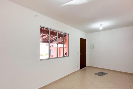 Casa de condomínio para alugar com 107m², 3 quartos e 2 vagas Casa de condomínio para alugar com 107m², 3 quartos e 2 vagasSala