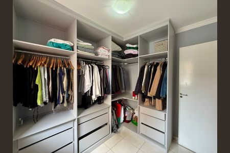 Casa de condomínio à venda com 127m², 3 quartos e 2 vagasQuarto 2