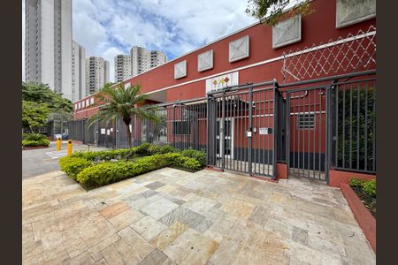 Casa de condomínio à venda com 127m², 3 quartos e 2 vagasFachada 