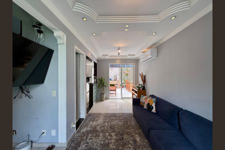 Sala  de casa de condomínio à venda com 3 quartos, 127m² em Jardim São Luís, São Paulo