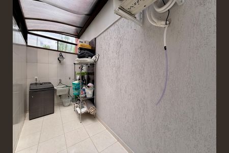 Casa de condomínio à venda com 127m², 3 quartos e 2 vagasÁrea de Serviço