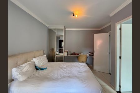 Casa de condomínio à venda com 127m², 3 quartos e 2 vagasSuíte 