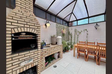 Casa de condomínio à venda com 127m², 3 quartos e 2 vagasEspaço Gourmet 