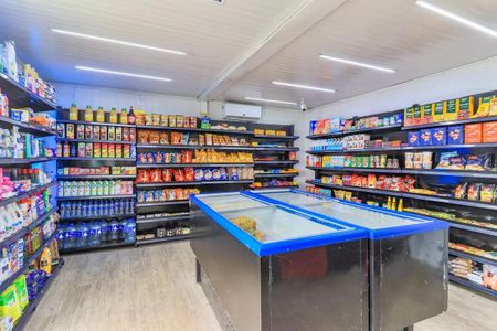 Casa de condomínio à venda com 127m², 3 quartos e 2 vagasMercadinho 