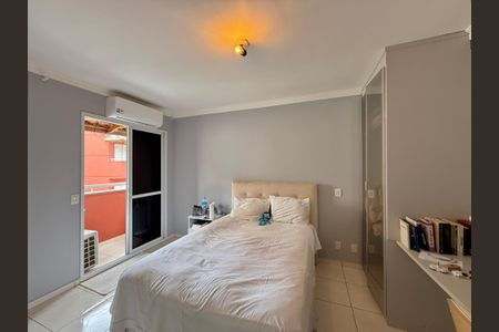 Casa de condomínio à venda com 127m², 3 quartos e 2 vagasSuíte 