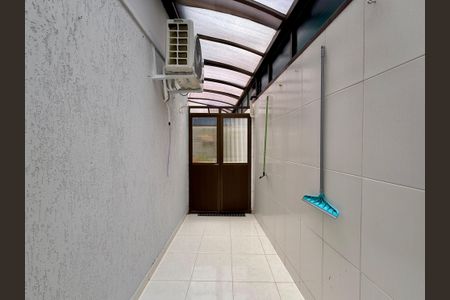 Casa de condomínio à venda com 127m², 3 quartos e 2 vagasÁrea de Serviço