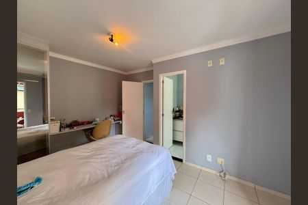 Casa de condomínio à venda com 127m², 3 quartos e 2 vagasSuíte 