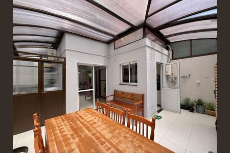 Casa de condomínio à venda com 127m², 3 quartos e 2 vagasEspaço Gourmet 