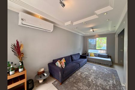 Sala  de casa de condomínio à venda com 3 quartos, 127m² em Jardim São Luís, São Paulo