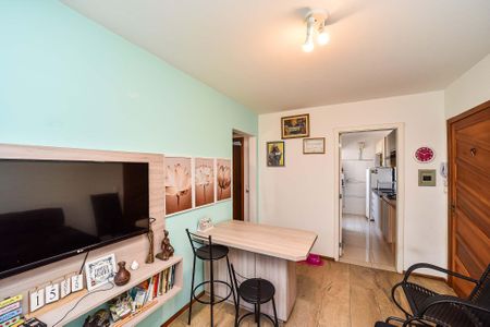 Sala de apartamento à venda com 2 quartos, 54m² em São João, Porto Alegre