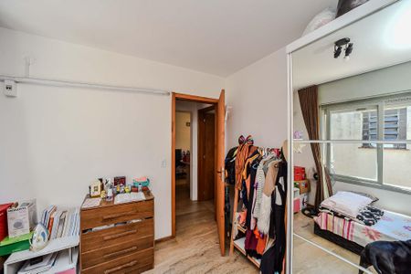 Quarto 1 de apartamento à venda com 2 quartos, 54m² em São João, Porto Alegre