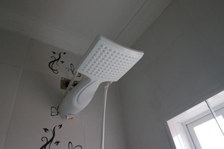 Banheiro da Suíte 2 de casa para alugar com 3 quartos, 160m² em Vila Tiberio, Ribeirão Preto
