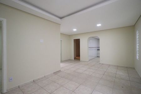 Sala de casa para alugar com 3 quartos, 160m² em Vila Tiberio, Ribeirão Preto