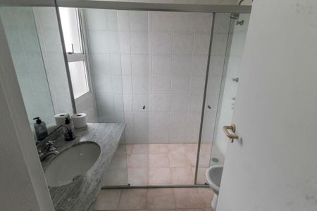 Apartamento para alugar com 275m², 4 quartos e 4 vagas Apartamento para alugar com 275m², 4 quartos e 4 vagasBanheiro da Suíte 2