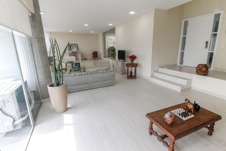 Apartamento para alugar com 275m², 4 quartos e 4 vagas Apartamento para alugar com 275m², 4 quartos e 4 vagasSala 1