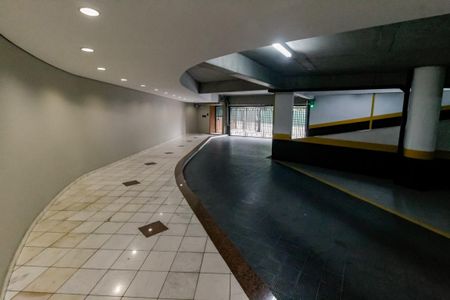 Apartamento para alugar com 275m², 4 quartos e 4 vagas Apartamento para alugar com 275m², 4 quartos e 4 vagasEntrada