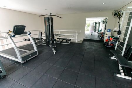 Apartamento para alugar com 275m², 4 quartos e 4 vagas Apartamento para alugar com 275m², 4 quartos e 4 vagasÁrea comum - Academia