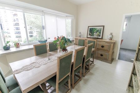 Apartamento para alugar com 275m², 4 quartos e 4 vagas Apartamento para alugar com 275m², 4 quartos e 4 vagasSala 2 - Jantar