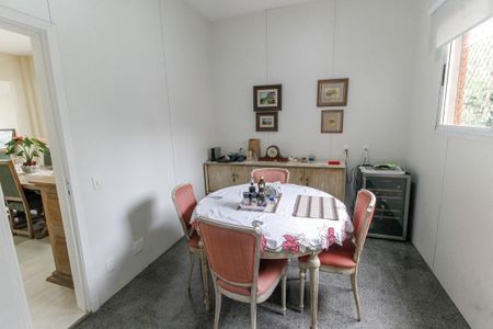 Apartamento para alugar com 275m², 4 quartos e 4 vagas Apartamento para alugar com 275m², 4 quartos e 4 vagasCopa