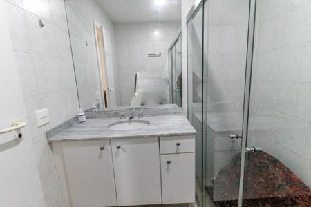 Apartamento para alugar com 275m², 4 quartos e 4 vagas Apartamento para alugar com 275m², 4 quartos e 4 vagasBanheiro da Suíte 1