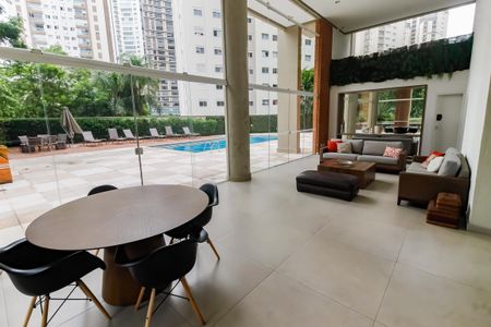 Apartamento para alugar com 275m², 4 quartos e 4 vagas Apartamento para alugar com 275m², 4 quartos e 4 vagasÁrea comum - Salão de festas