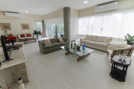 Apartamento para alugar com 275m², 4 quartos e 4 vagas Apartamento para alugar com 275m², 4 quartos e 4 vagasSala 1