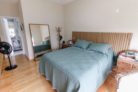 Apartamento para alugar com 275m², 4 quartos e 4 vagas Apartamento para alugar com 275m², 4 quartos e 4 vagasSuíte 4