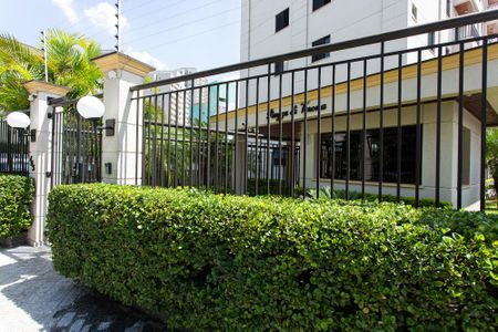 Apartamento à venda com 70m², 2 quartos e 2 vagas Apartamento à venda com 70m², 2 quartos e 2 vagasFachada