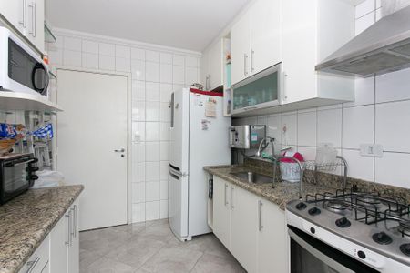 Apartamento à venda com 70m², 2 quartos e 2 vagas Apartamento à venda com 70m², 2 quartos e 2 vagasCozinha