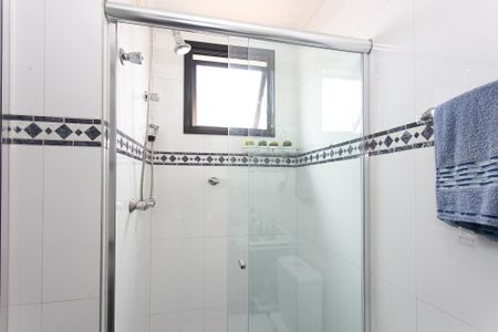 Apartamento à venda com 70m², 2 quartos e 2 vagas Apartamento à venda com 70m², 2 quartos e 2 vagasBanheiro da Suíte