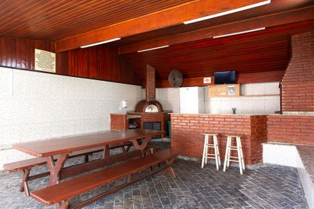 Apartamento à venda com 70m², 2 quartos e 2 vagas Apartamento à venda com 70m², 2 quartos e 2 vagasÁrea comum - Churrasqueira