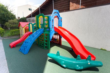 Apartamento à venda com 70m², 2 quartos e 2 vagas Apartamento à venda com 70m², 2 quartos e 2 vagasÁrea comum - Playground