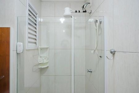 Apartamento à venda com 78m², 2 quartos e 2 vagasBanheiro da suíte