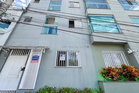 Apartamento à venda com 78m², 2 quartos e 2 vagasFachada + plaquinha