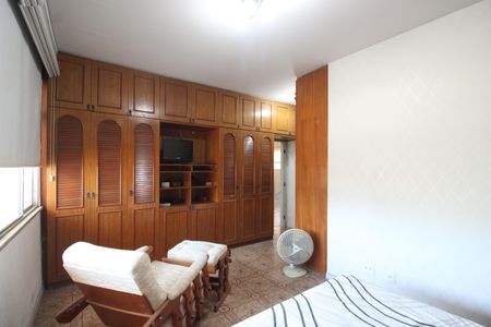 Casa à venda com 650m², 3 quartos e 4 vagasSuíte