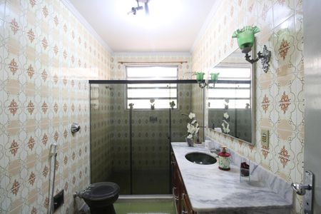 Casa à venda com 650m², 3 quartos e 4 vagasBanheiro social 2