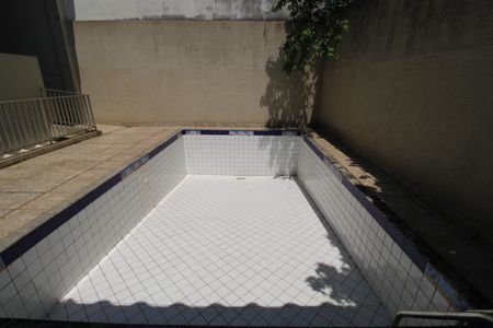 Casa à venda com 650m², 3 quartos e 4 vagasPiscina