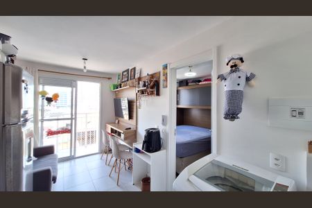 Sala/Cozinha/Área de serviço de apartamento à venda com 1 quarto, 29m² em Várzea da Barra Funda, São Paulo