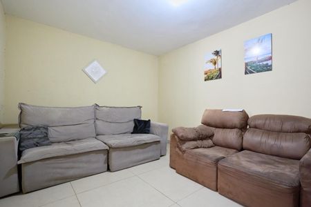 Sala de casa para alugar com 3 quartos, 200m² em Santa Cândida, Curitiba