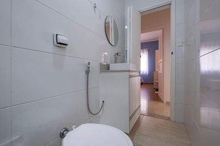 Apartamento para alugar com 80m², 2 quartos e sem vaga Apartamento para alugar com 80m², 2 quartos e sem vagaBanheiro Social