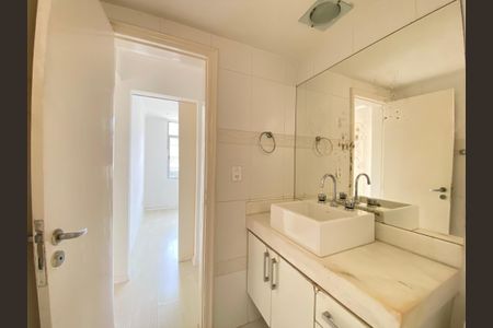 Apartamento à venda com 62m², 2 quartos e 1 vagaBanheiro