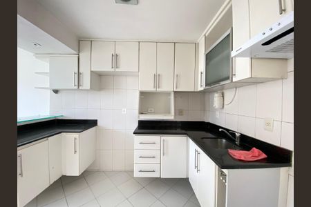 Apartamento à venda com 62m², 2 quartos e 1 vagaCozinha