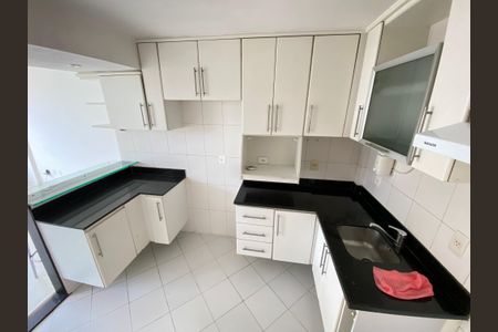 Apartamento à venda com 62m², 2 quartos e 1 vagaCozinha