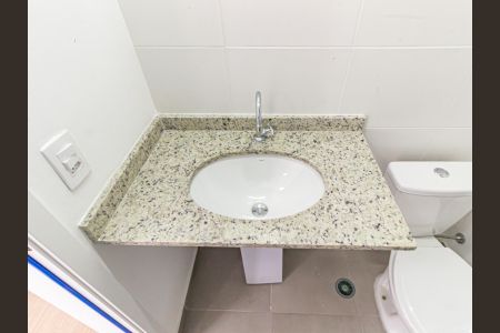Apartamento para alugar com 38m², 2 quartos e sem vagaBanheiro