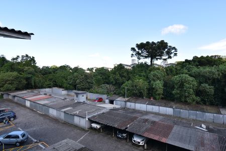 Vista do Quarto 1 de apartamento para alugar com 2 quartos, 45m² em Fazendinha, Curitiba