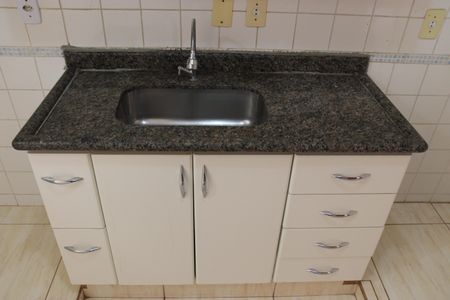 Apartamento para alugar com 74m², 3 quartos e 1 vagaCozinha e Área de Serviço