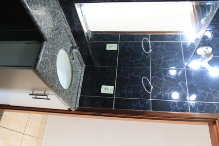 Apartamento para alugar com 74m², 3 quartos e 1 vagaBanheiro