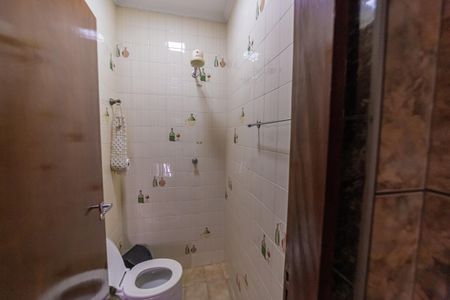 Casa para alugar com 343m², 3 quartos e 5 vagasBanheiro 2