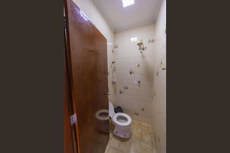 Casa para alugar com 343m², 3 quartos e 5 vagasBanheiro 2